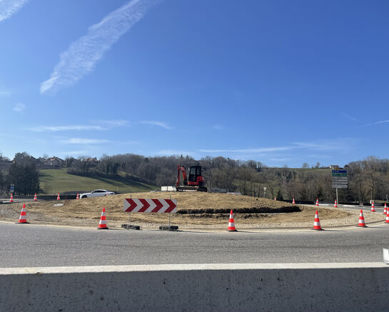 Aménagement paysager du giratoire nord de la déviation : début des travaux 