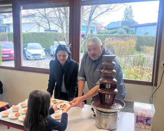 Fondue au chocolat pour les écoles élémentaires de La Balme de Sillingy